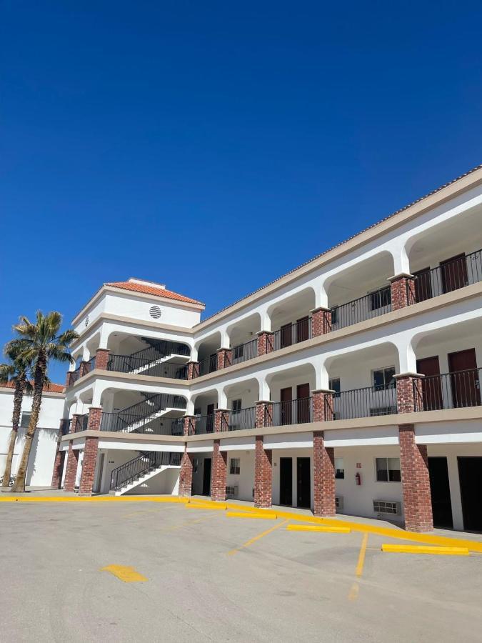 Hotel Dunas Near Consulate سيوداد خواريز المظهر الخارجي الصورة